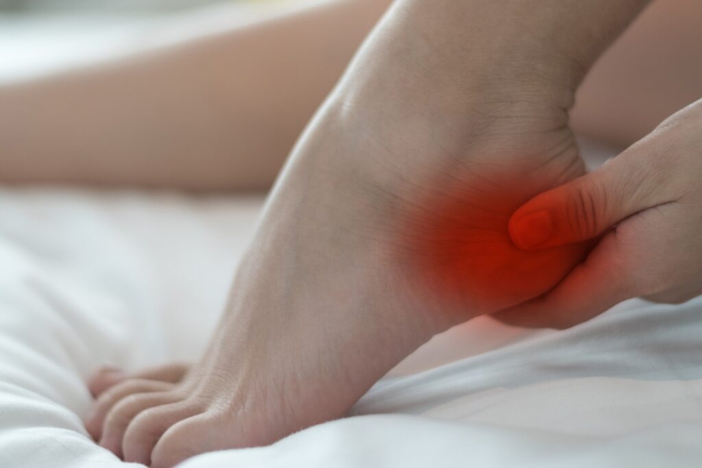 Effective plantar fasciitis relief from a heel pain doctor Cypress specialist for morning foot arch stiffness.
